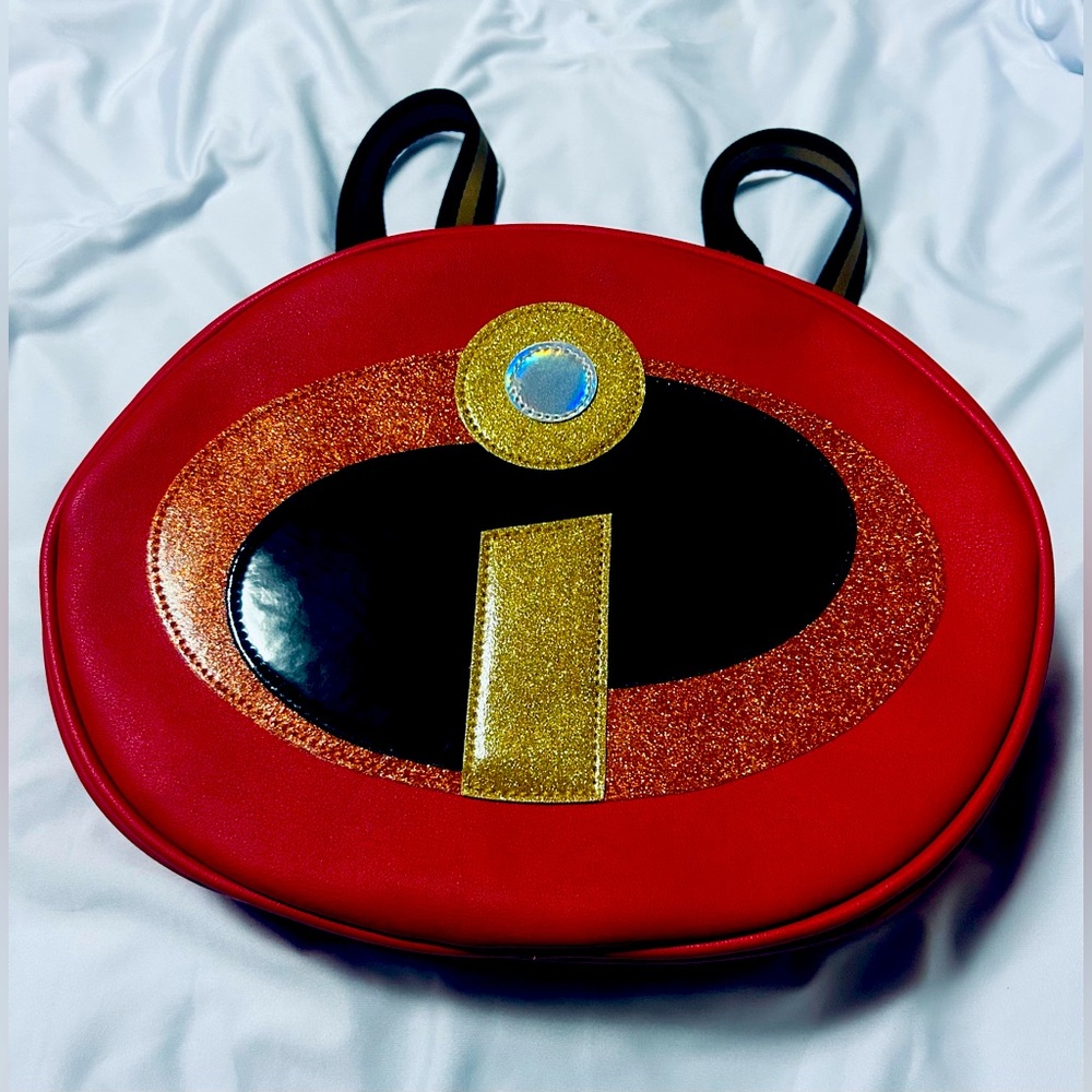 #037 Disney/Pixar Incredibles backpack NWOT